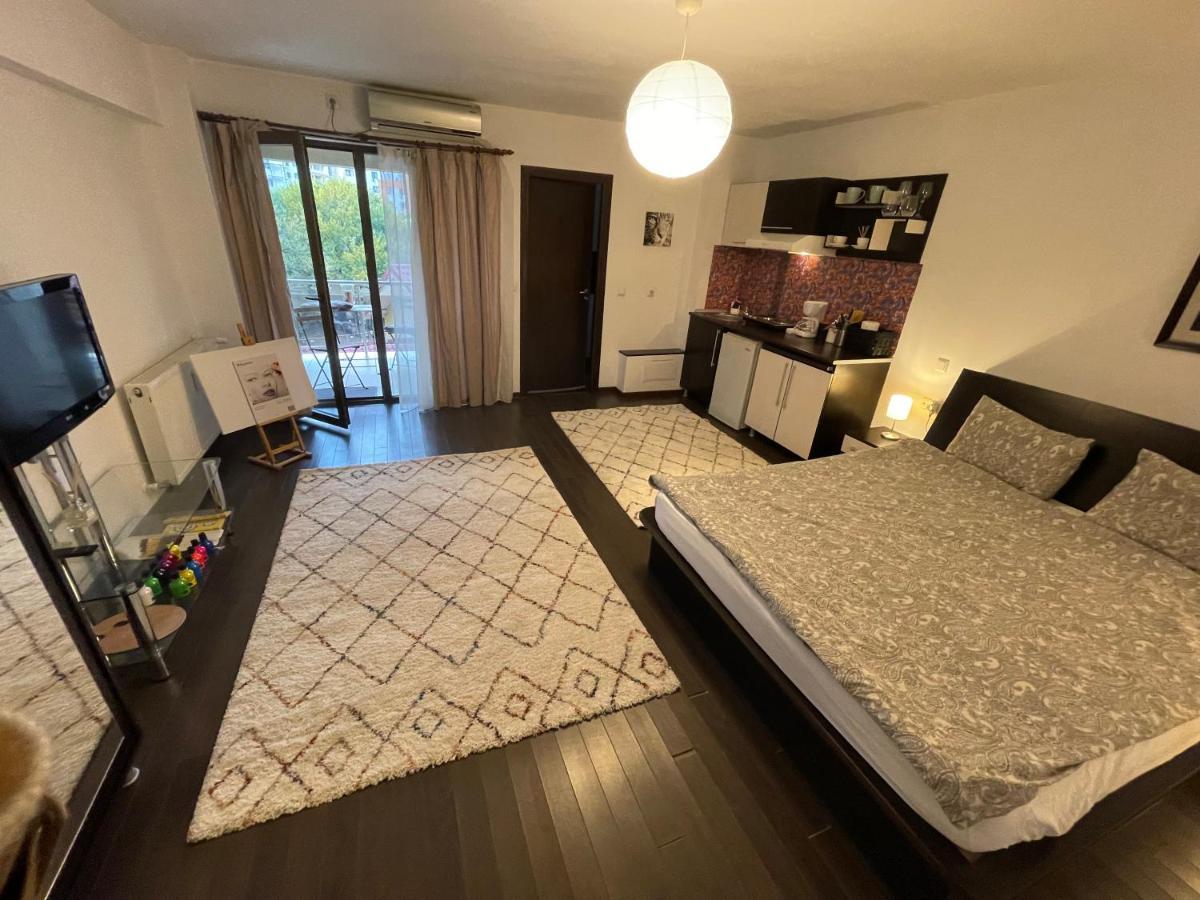 L'Atelier - Relax And Enjoy Your Stay Iasi Exteriör bild